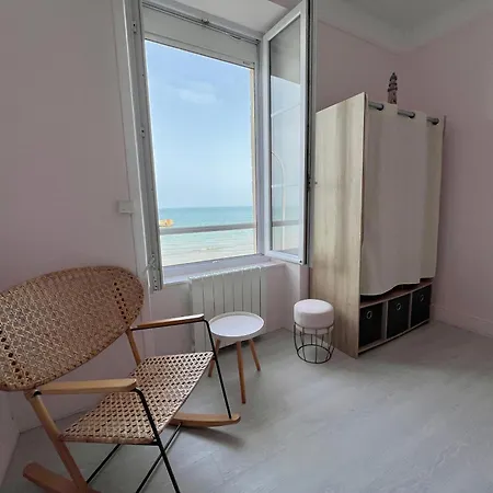 Apartment Evasion Vue Pontons Du D-day, Quai